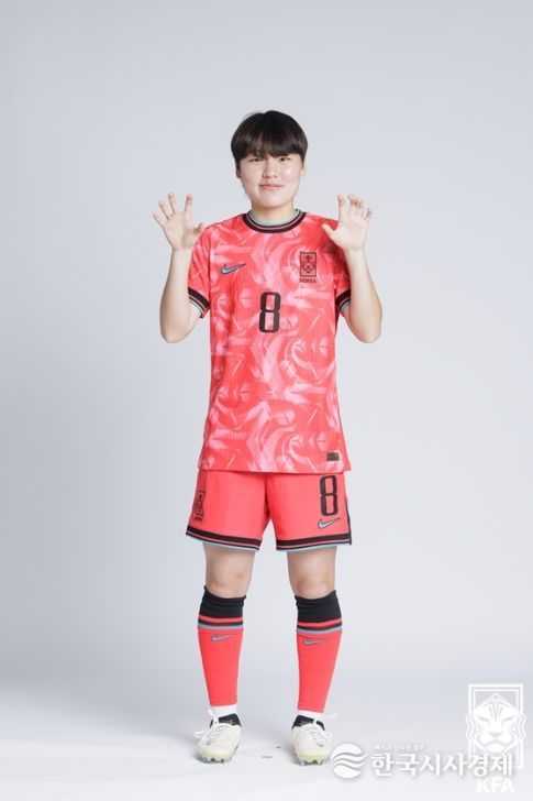 ‘미들라이커’ 범예주