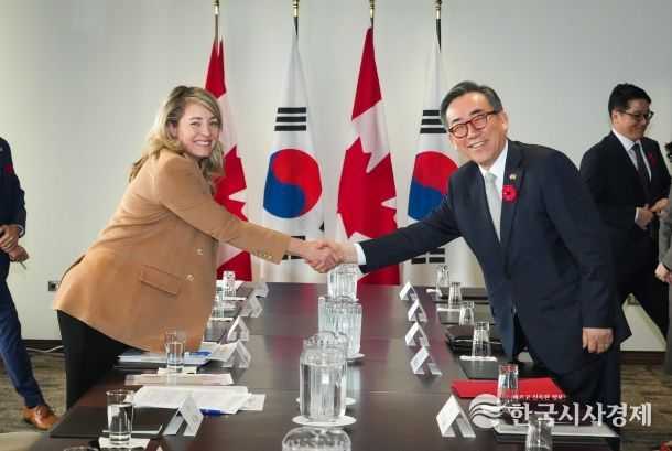 한-캐나다 외교장관회담
