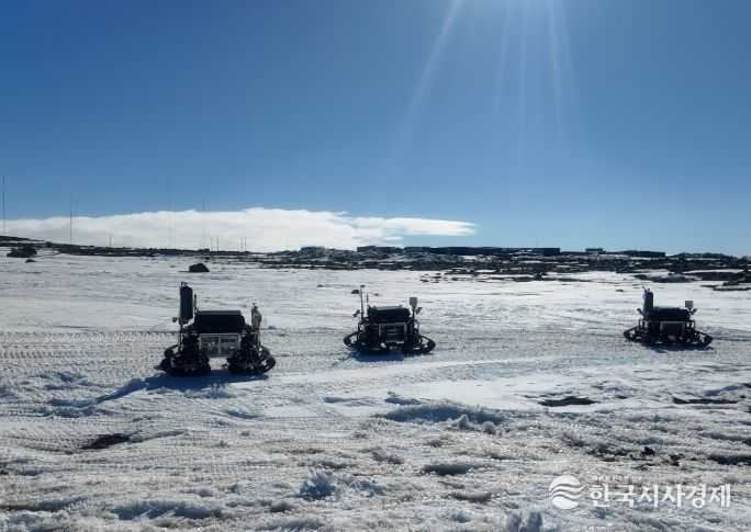 멀티 작업 테스트 중인 극한지 이동 로봇