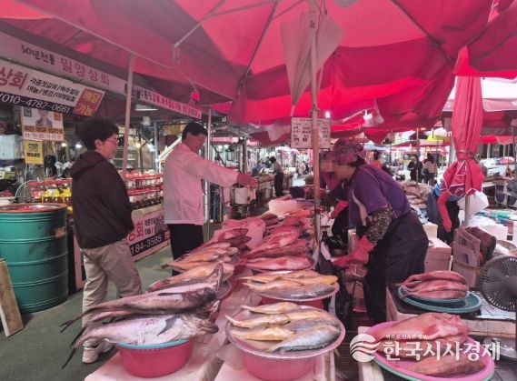 정종복 기장군수, 추석 앞두고 기장시장 방문