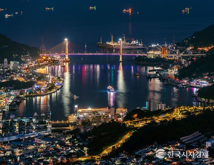 여수시가 문화체육관광부 주관 ‘2026년 대형 한류종합행사 지자체 연계 공모사업’에 최종 선정되어 국비 2.8억 원을 확보했다.