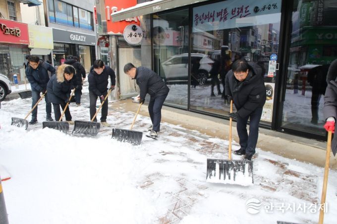 정읍시, 2일 새벽 강설에 제설 ‘총력전