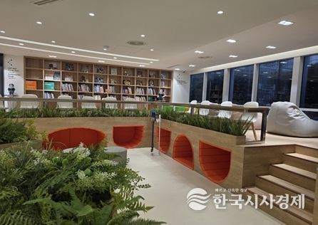 부산글로벌빌리지 들락날락 개관