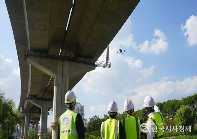교량 드론 점검