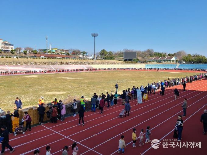 사천시, 제18회 나무 나누어 주기 행사 개최