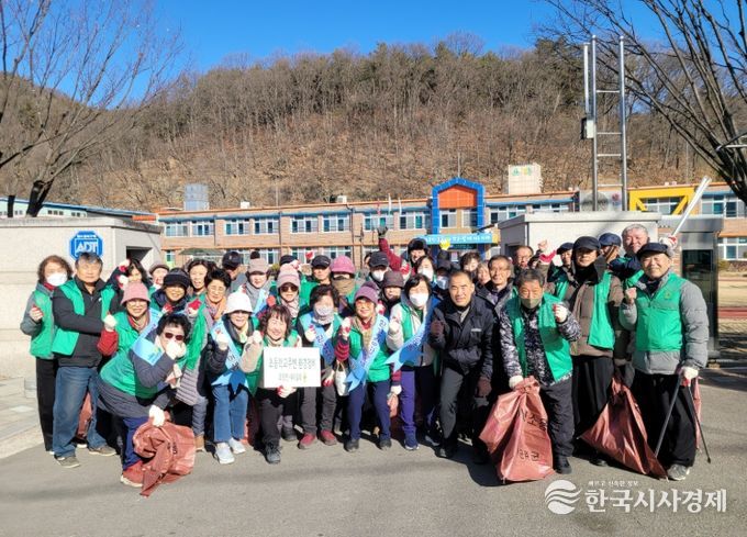 효령면 새마을회, 초등학교 주변 환경정비