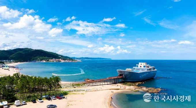 영덕 장사상륙작전 전승기념관 외부 전경.