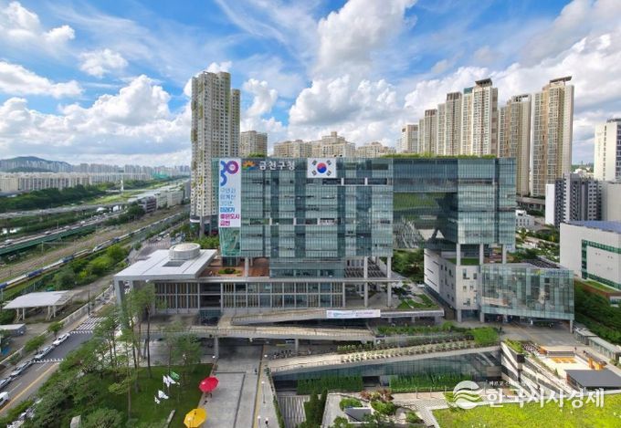 금천구청 종합청사 전경