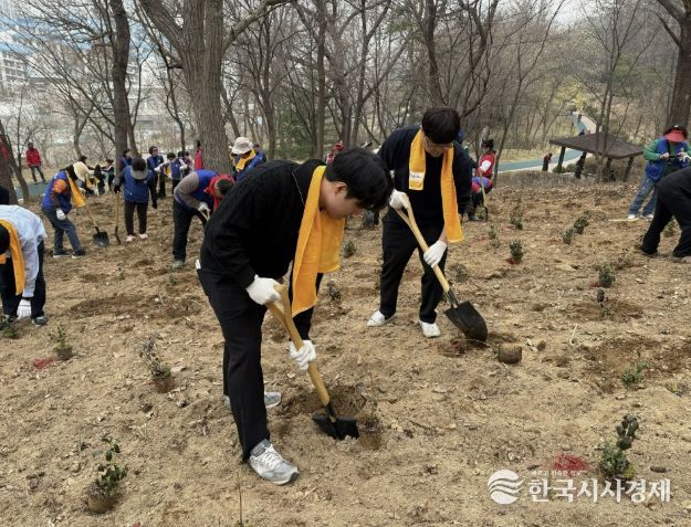 상주시 '제81회 식목일 기념 나무심기' 행사 개최