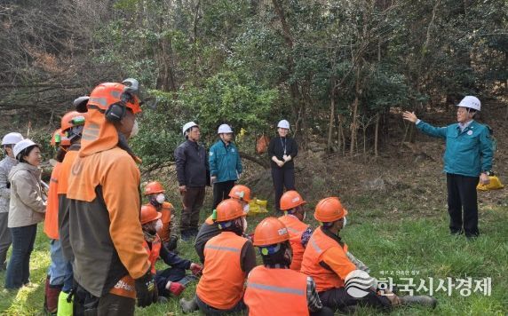 기장군, “작은 부주의도 막는다”… 소나무재선충병 방제 현장 안전점검 나서