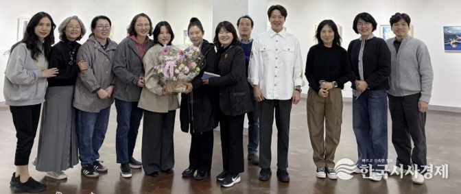 수원시 영통구 광교1동, 주민자치센터 프로그램 '수채화반 담빛회' 두번째 작품 전시회 개최